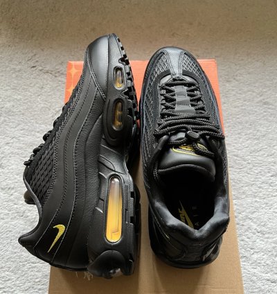 Nike Air Max 95 Corteiz Honey Black