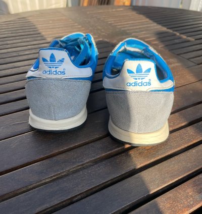 Adidas Sneakers
