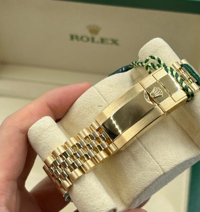 Rolex Gmt-master Ii 18 Ct Yellow Gold Black Dial Jubilee