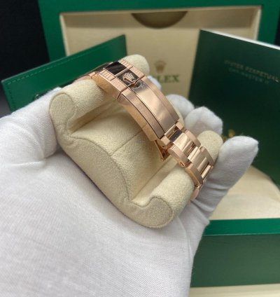 Rolex Gmt-master Ii 18k Rose Gold Rootbeer 126715chnr