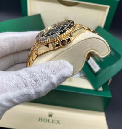 Rolex Gmt-master Ii 18k Yellow Gold Black Dial 126718grnr Complete Set