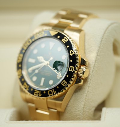 Rolex Gmt-master Ii 2018 Yellow Gold Gmt-master Ii Green Dial Discontinued Unworn Box And Papers 116718ln