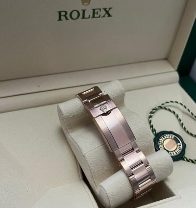 Rolex Gmt-master Ii 2022 Rose Gold Gmt-master Ii Root Beer Unworn Box And Papers 126715chnr