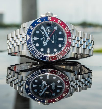 Rolex Gmt-master Ii 2023 - Pepsi On Jubilee Bracelet