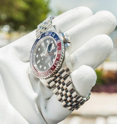 Rolex Gmt-master Ii 2023 - Pepsi On Jubilee Bracelet