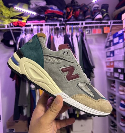 New Balance 990v2 Multicolor