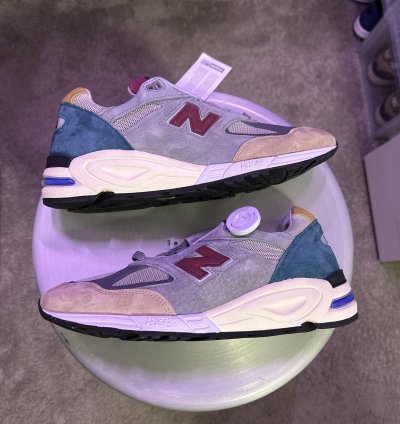 New Balance 990v2 Multicolor