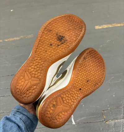 Kobe Big Stage Sneakers