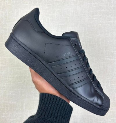 Adidas Superstar Triple Black 11m