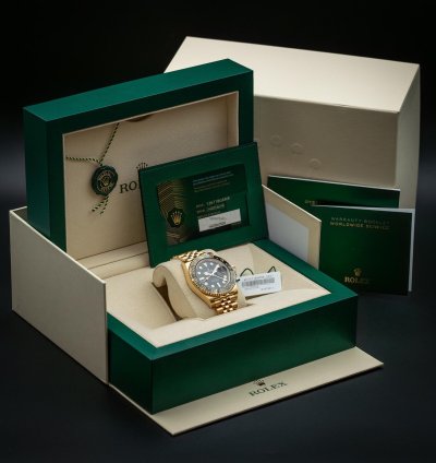 Rolex Gmt-master Ii 2024 Gmt-master Ii 18k Yellow Gold Jubilee 40mm 126718grnr Complete Set Bnib