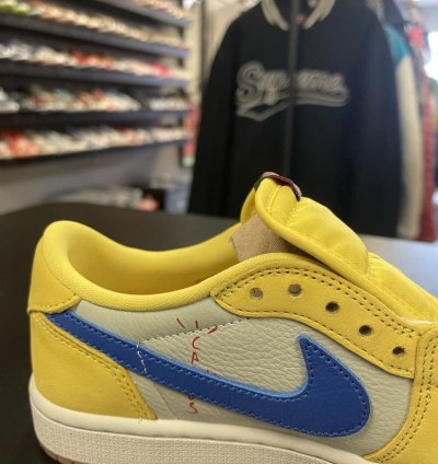 Air Jordan 1 Retro Low Og Sp Travis Scott Canary