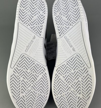 Adidas Tyshawn Low Sneakers Size Us 11