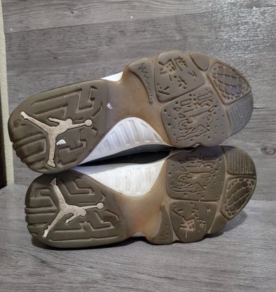 Air Jordan 9 Retro Cool Grey