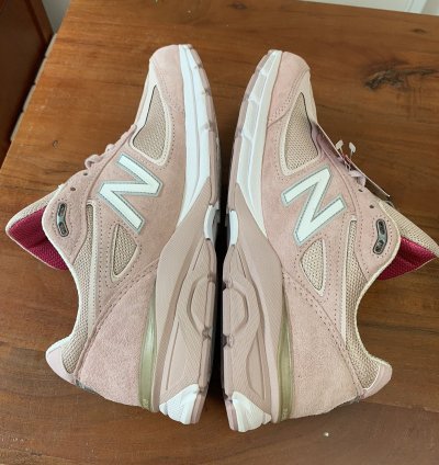 New Balance 990v4 Susan Komen Pink Ribbon Size 10 5