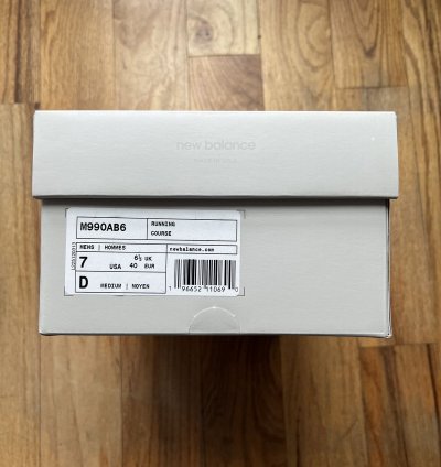 New Balance 990v6 - Baklava