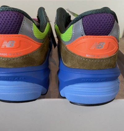 New Balance 990v6 - Baklava