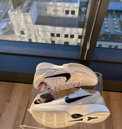 Kobe Vi Protro