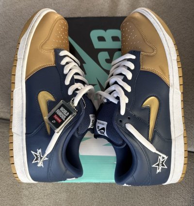 Nike Supreme Sb Dunk Low Og Jewel