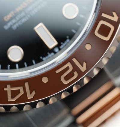 Rolex Gmt-master Ii Bicolor Root Beer Gold Steel 126711chnr