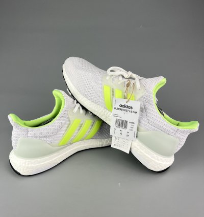 Adidas Ultraboost 5 0 Dna Glow In Dark Us10