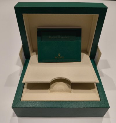 Rolex Gmt-master Ii Full Set box And Paper Never Worn Stickers 2022