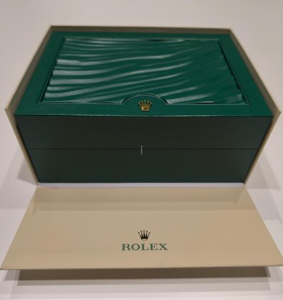 Rolex Gmt-master Ii Full Set box And Paper Never Worn Stickers 2022