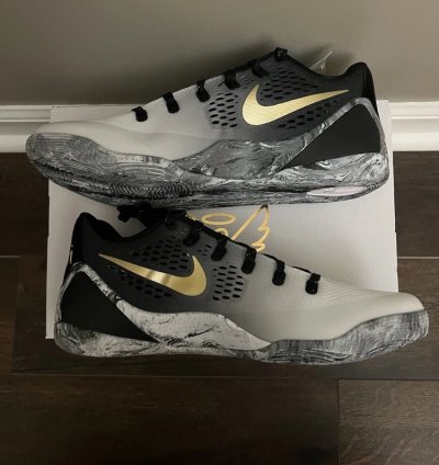Nike Kobe 9 Em Low Protro Mambacita