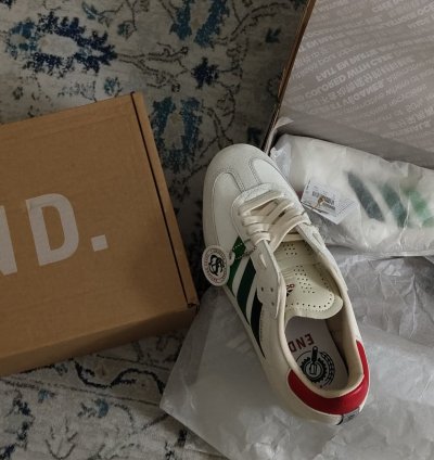 Adidas Velosamba End