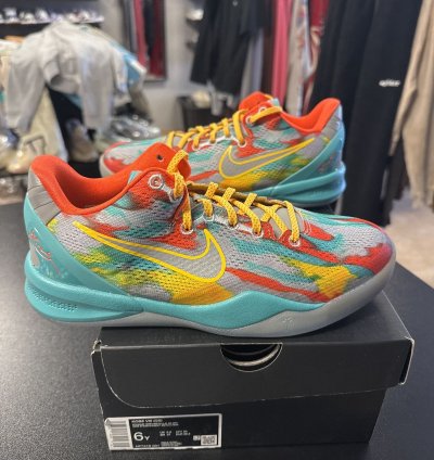 Nike Kobe venice Beach Size 6y Og All Brand New