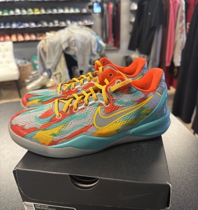 Nike Kobe venice Beach Size 6y Og All Brand New
