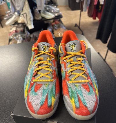 Nike Kobe venice Beach Size 6y Og All Brand New