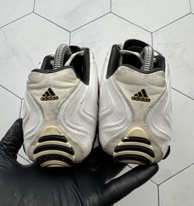 Adidas Vintage Sneakers