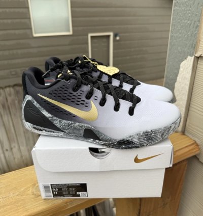 Nike Kobe 9 Em Low Protro Mambacita