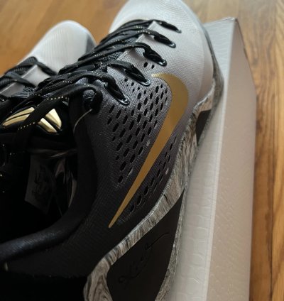 Nike Kobe 9 Em Low Protro Mambacita