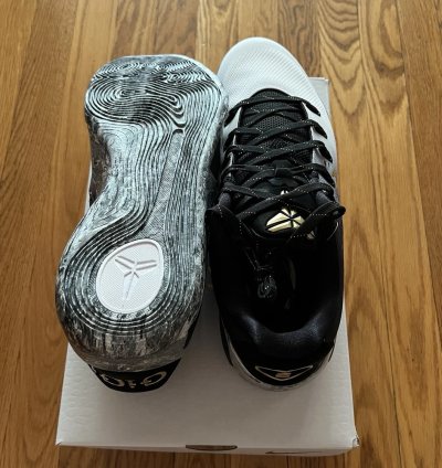 Nike Kobe 9 Em Low Protro Mambacita