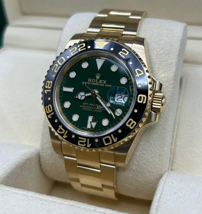 Rolex Gmt-master Ii Green Dial 116718ln Full Set