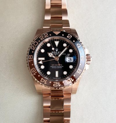 Rolex Gmt-master Ii In Rose Gold With Black Brown Bezel 126715