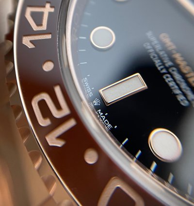 Rolex Gmt-master Ii In Rose Gold With Black Brown Bezel 126715