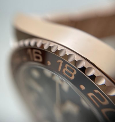 Rolex Gmt-master Ii In Rose Gold With Black Brown Bezel 126715