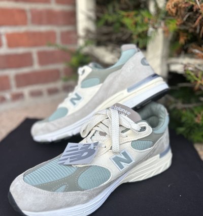 New Balance 993 Usa Kith Spring 101 Peyote