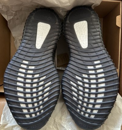 Adidas Yeezy 350 Boost Carbon Beluga