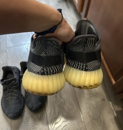Adidas Yeezy 350 V2 Carbon