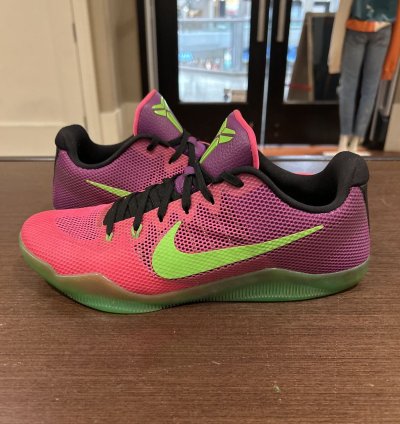 Nike Kobe 11 Em Low Mambacurial