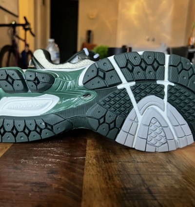 New Balance Aime Leon Dore 860v2 Green