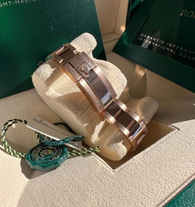 Rolex Gmt-master Ii New 2024 Rootbeer Rose Gold Black Dial Brown Bezel Oyster Bracelet