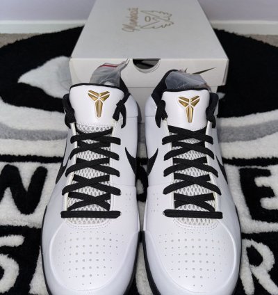 Nike Kobe 4 Protro Mambacita size 10 5