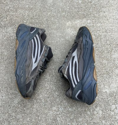 Adidas Yeezy 700 V2 Geode
