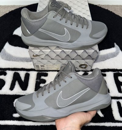 Nike Kobe 5 Fade To Black size 10 Size Tag