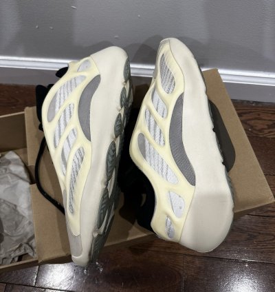 Adidas Yeezy 700 V3 Azael