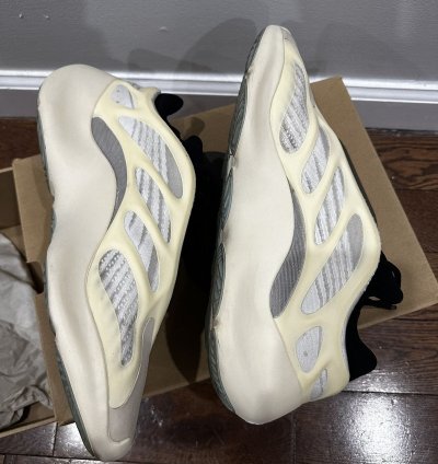 Adidas Yeezy 700 V3 Azael